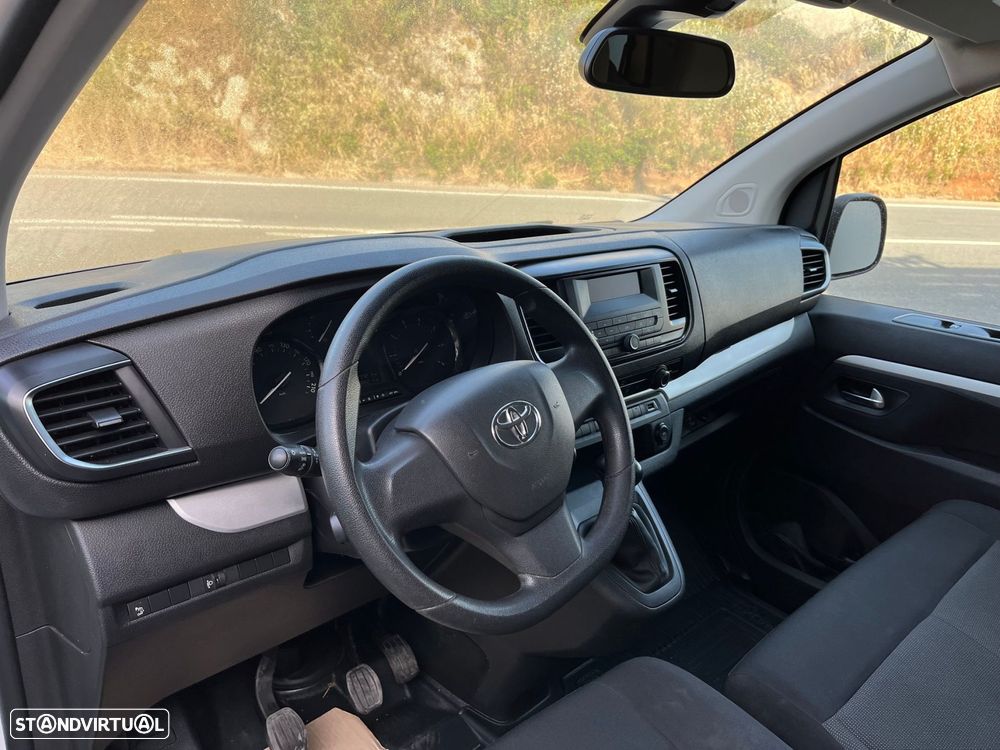 Toyota Proace Verso 1.5 D-4D L2 1.2T Comfort 9L PDL - 11
