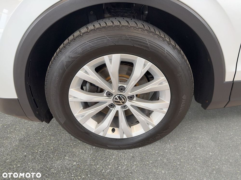 Volkswagen Tiguan - 11