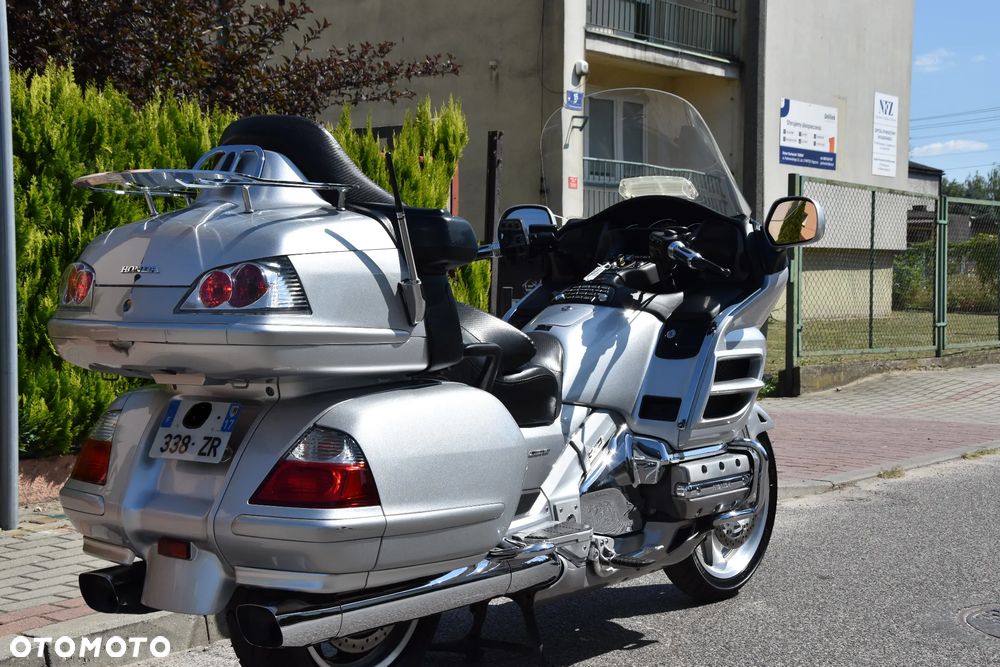 Honda GL - 5