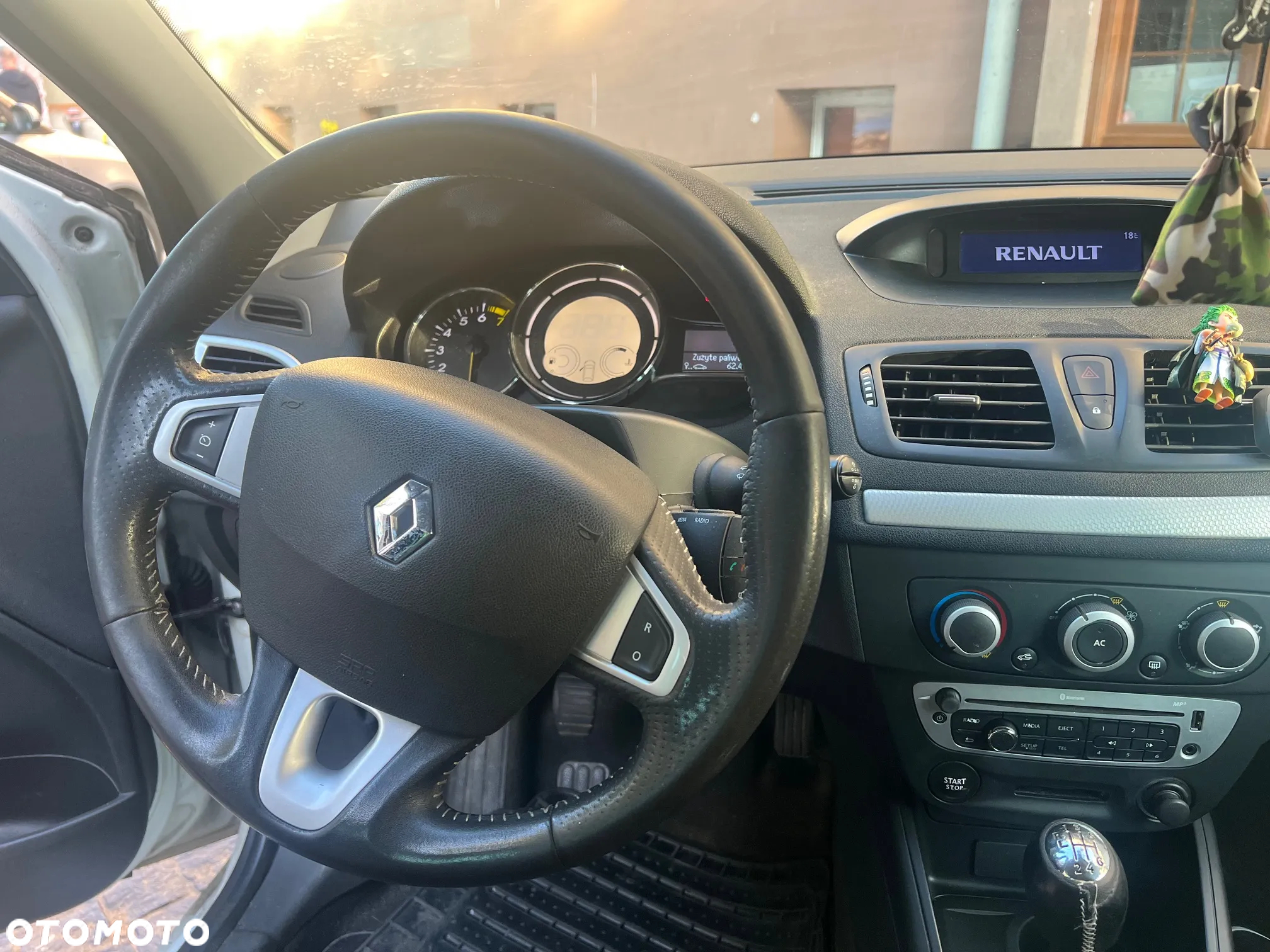 Renault Megane - 2