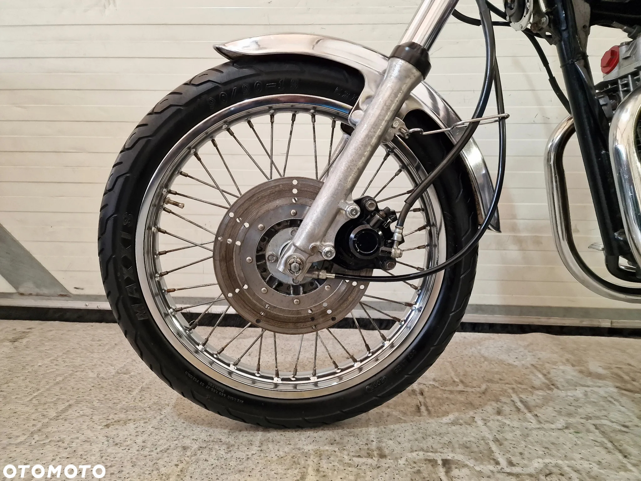 Kawasaki KZ - 12
