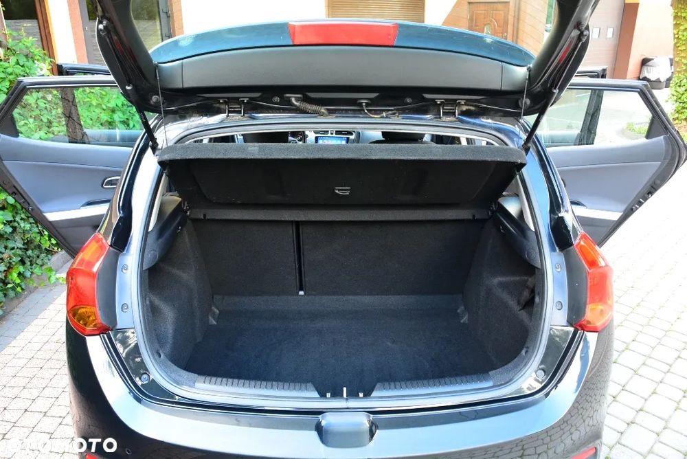 Kia Ceed 1.6 GDI L Business Line - 14