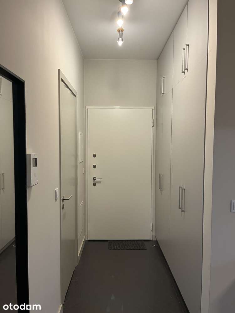 Mieszkanie (50m2) z ogródkiem i miejscem w garażu na Bielanach