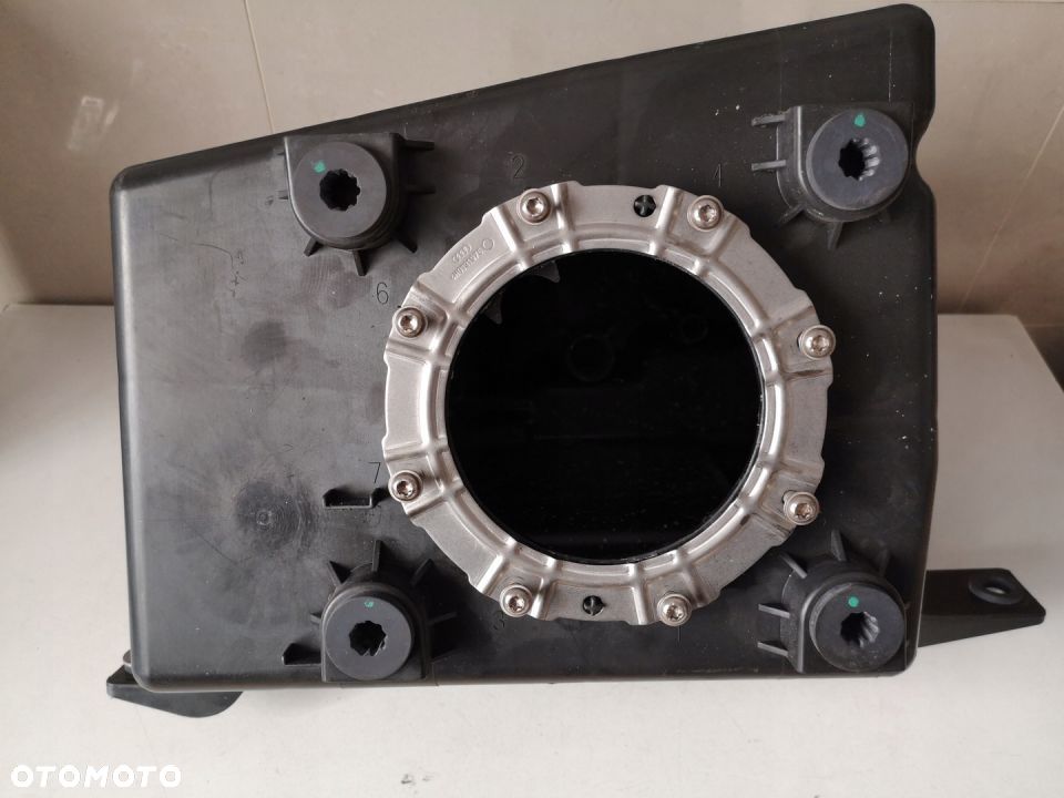 ZBIORNIK POMPA ADBLUE AUDI A8 D3