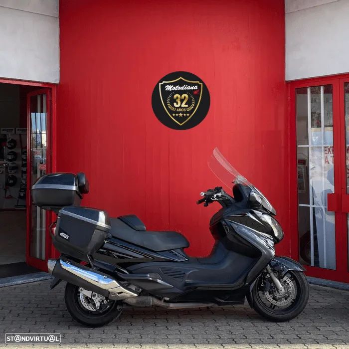 Suzuki Burgman 650 - 3