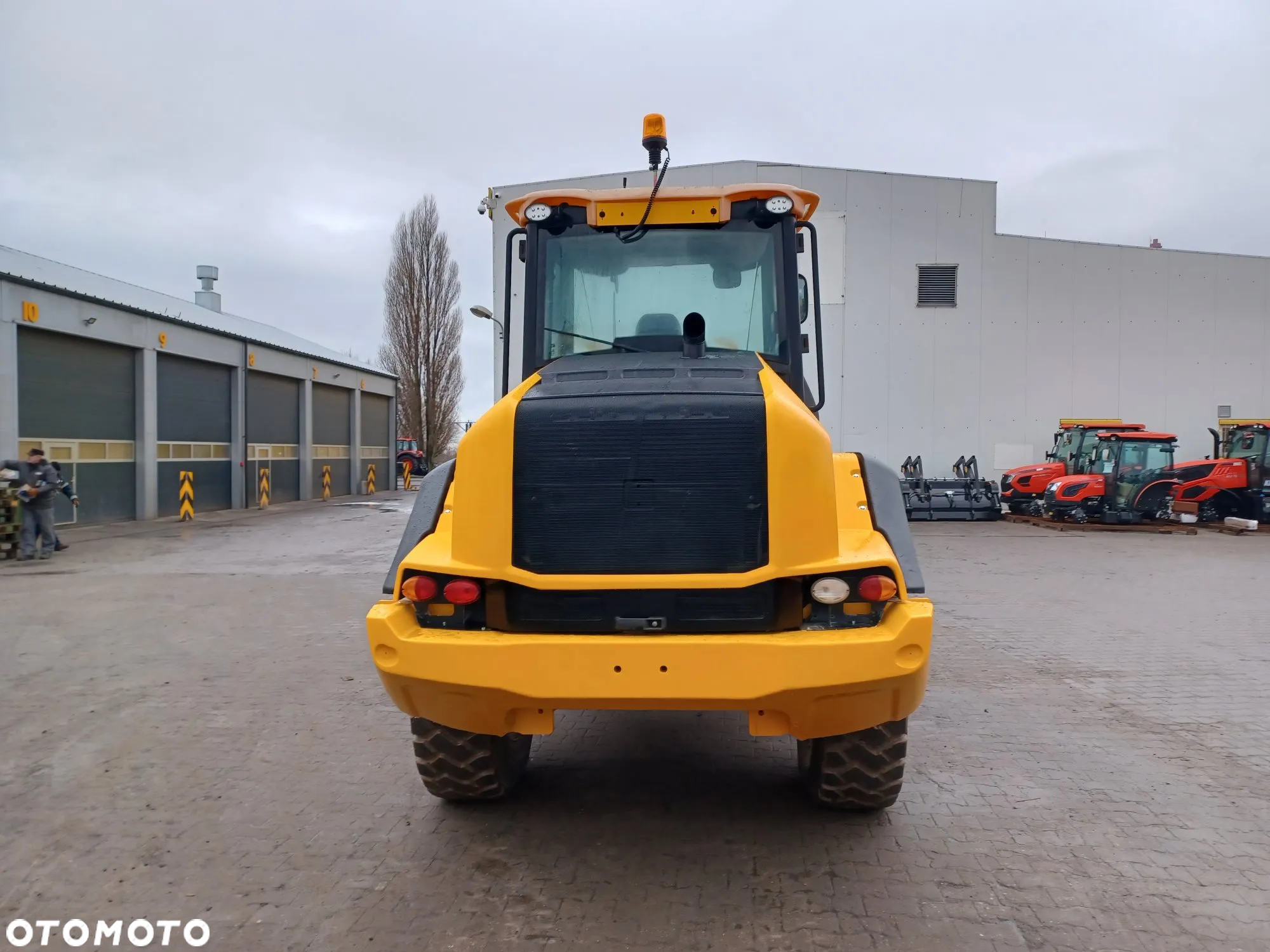 JCB 411 - 5