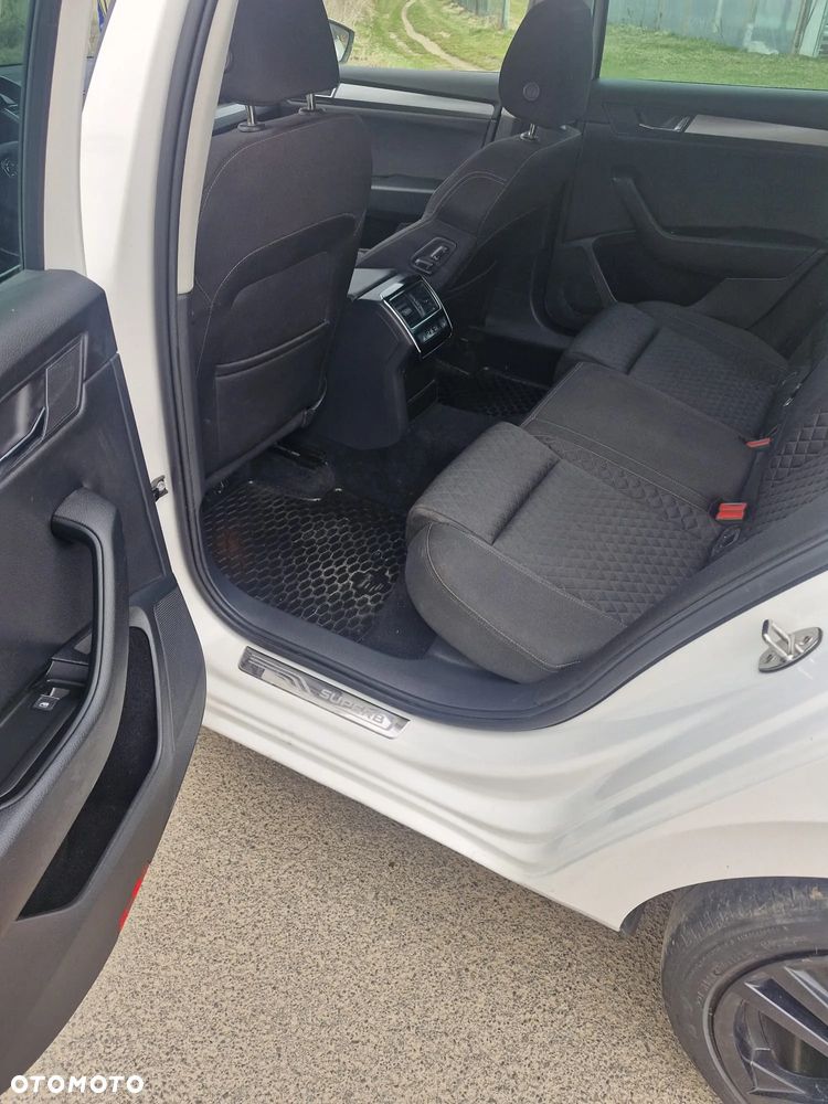 Skoda Superb - 19