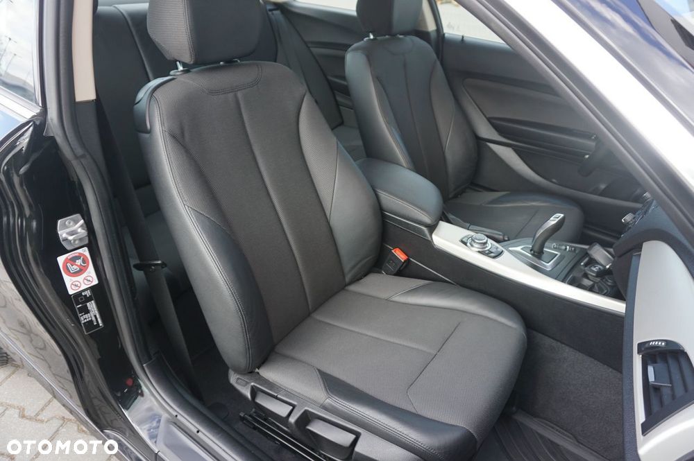 BMW Seria 2 218i Sport Line - 18
