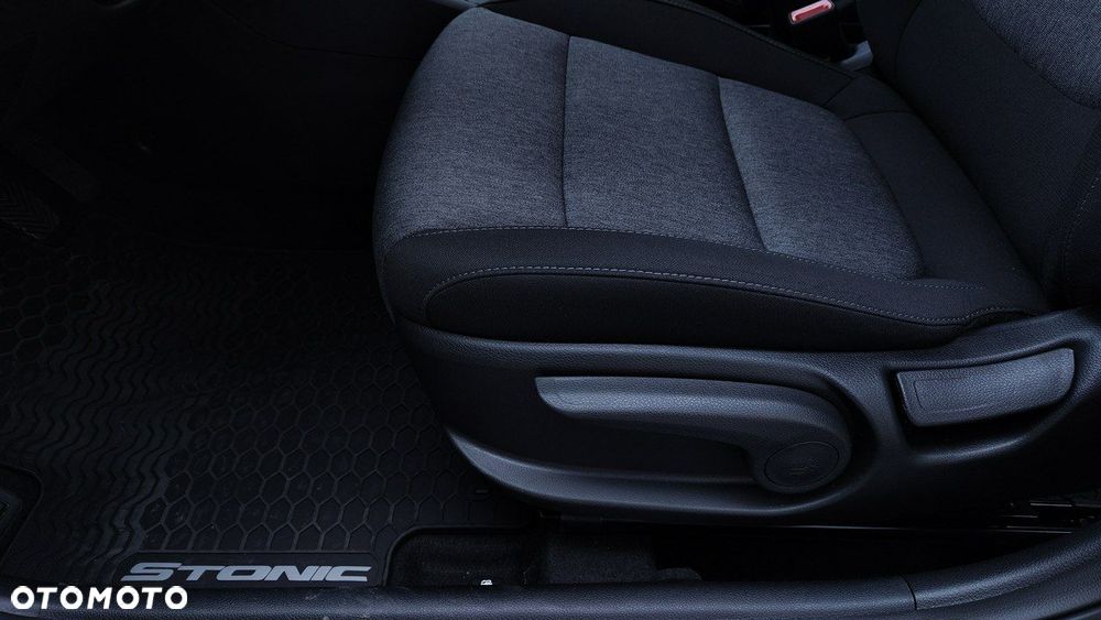 Kia Stonic - 9