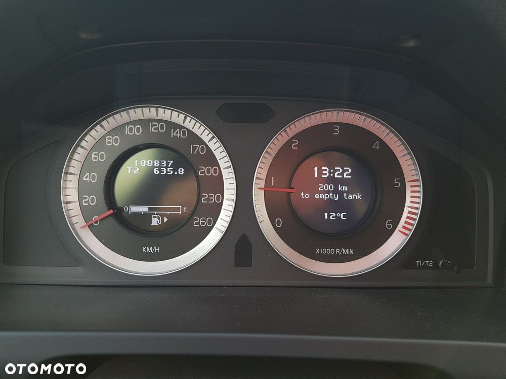 Volvo V60 D4 Momentum - 20