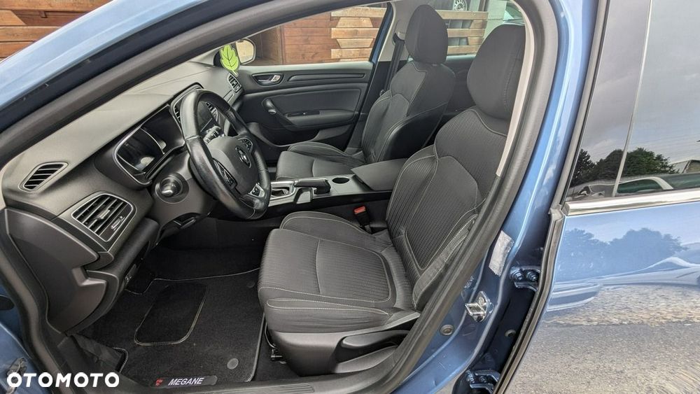 Renault Megane ENERGY TCe 130 EDC LIMITED - 17