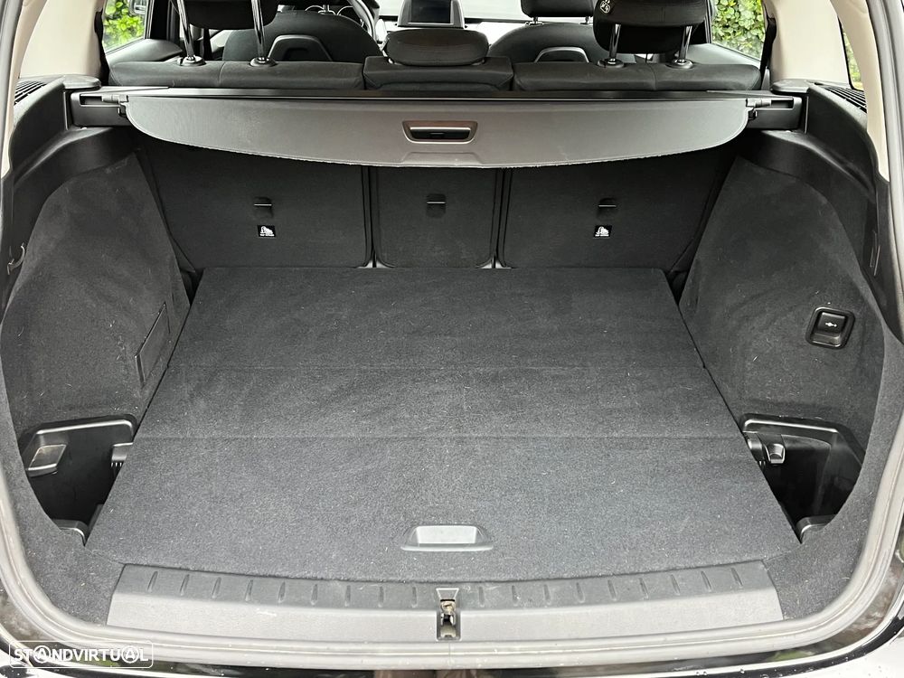 BMW 216 Gran Tourer d - 15