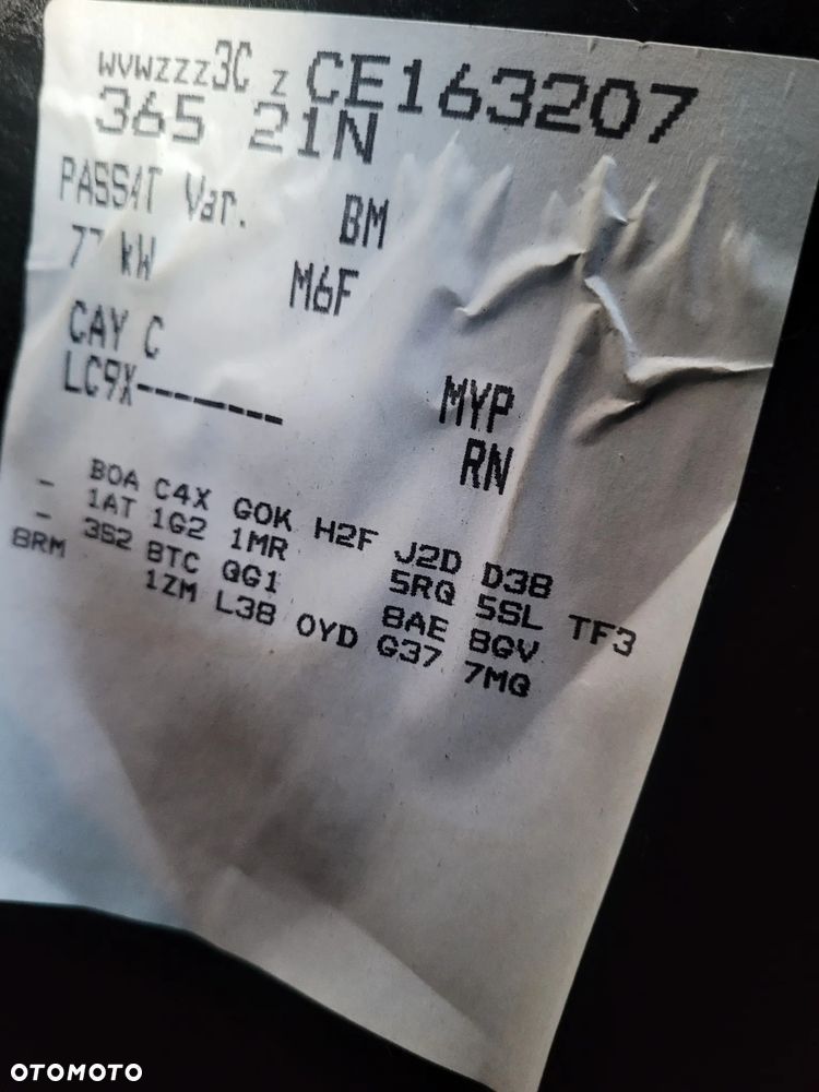 Volkswagen Passat 1.6 TDI BlueMotion - 25