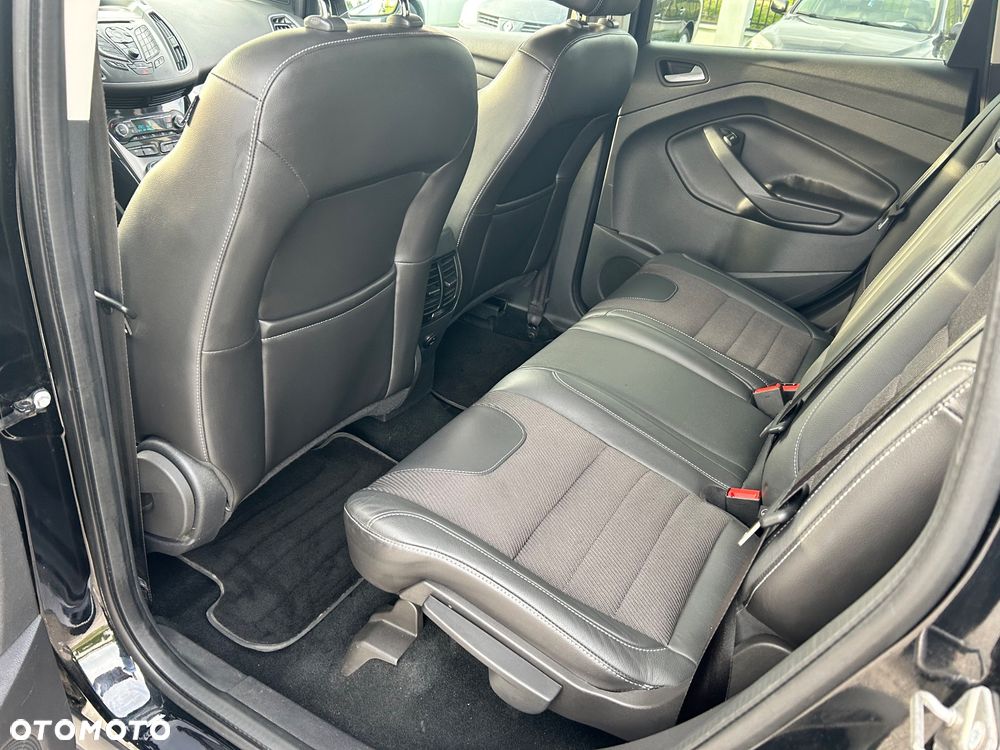 Ford Kuga 2.0 TDCi 4x4 Titanium - 13