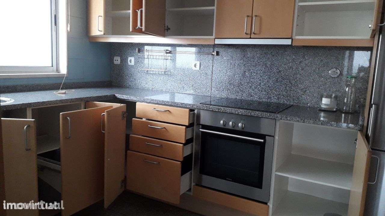 Apartamento T2 junto ao Norte Shopping, Matosinhos - Grande imagem: 4/10