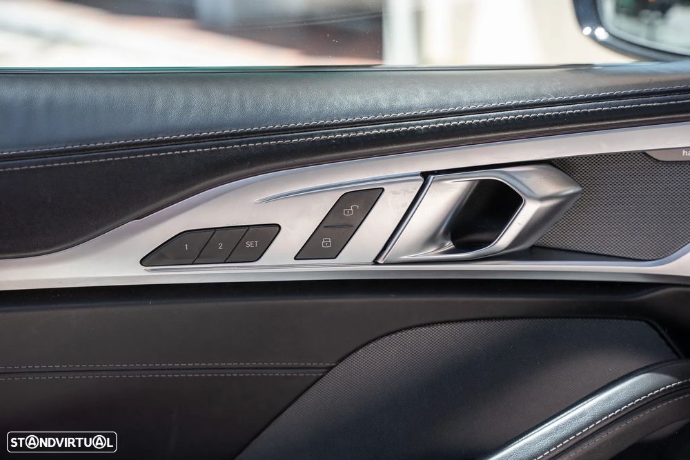 BMW 840 d xDrive Pack M - 36