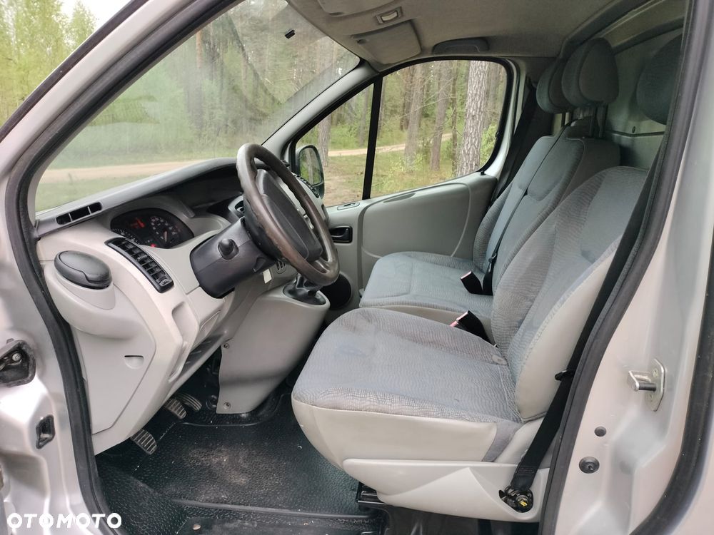 Opel vivaro - 18