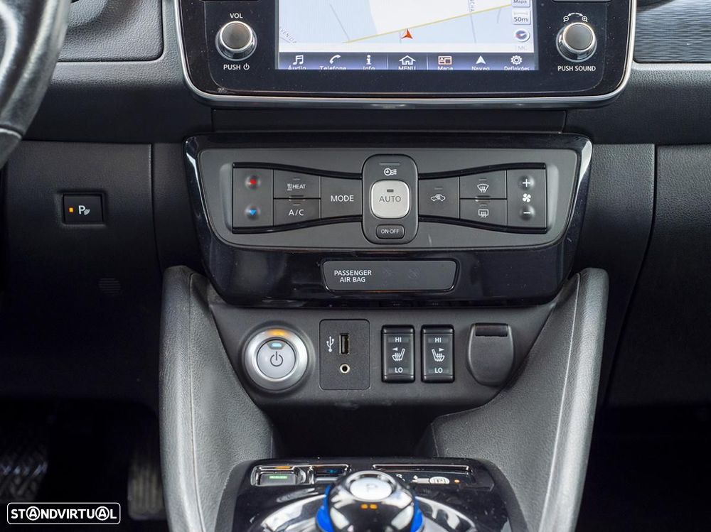 Nissan Leaf 40 kWh N-Connecta - 29