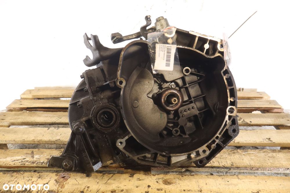 SKRZYNIA BIEGÓW 6 BIEGOWA OPEL CORSA D 1.3CDTI 55193621 - 1