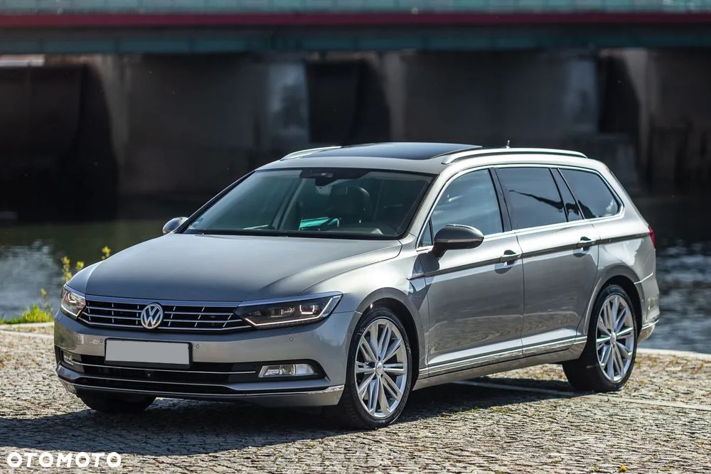 Volkswagen Passat Variant 2.0 TDI SCR 4Motion DSG Highline - 4