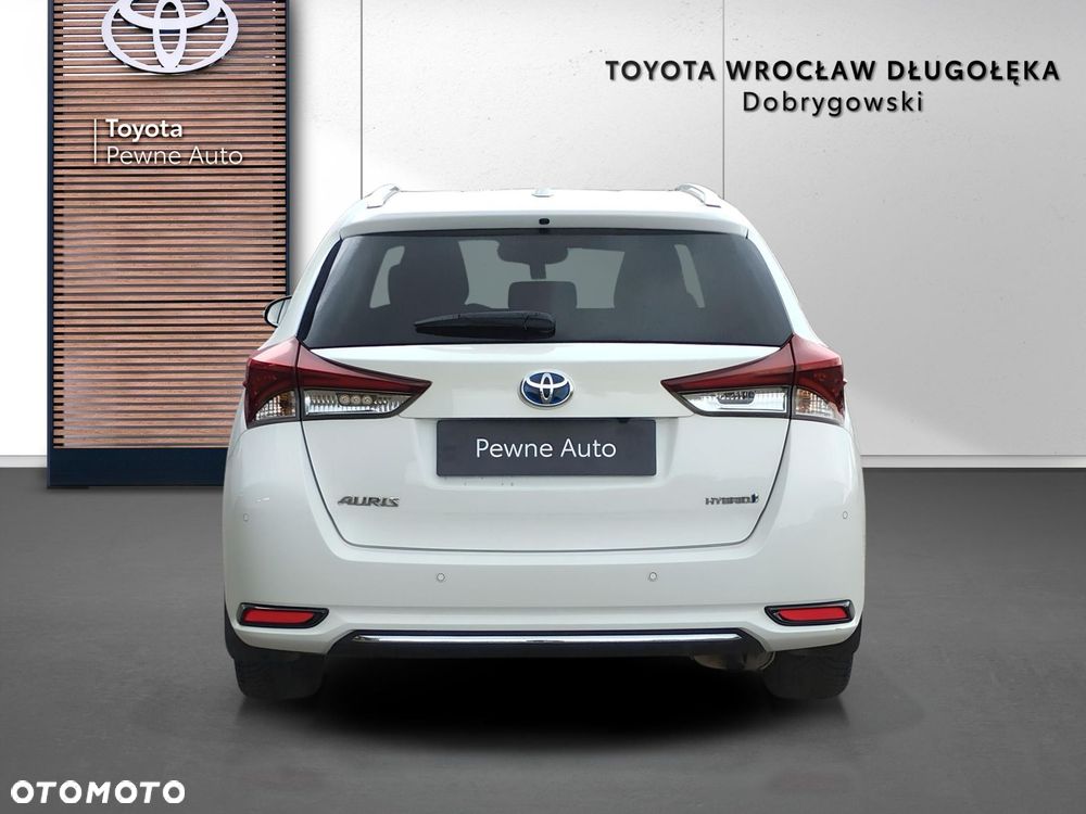 Toyota Auris Hybrid 135 Premium - 6