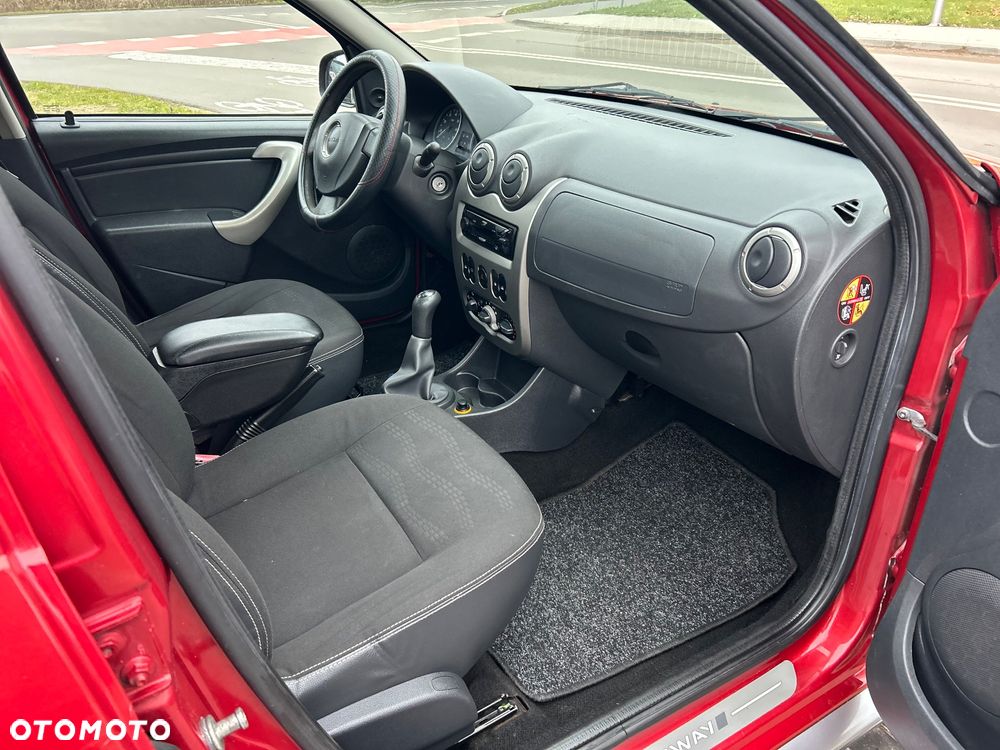 Dacia Sandero 1.6 MPI Stepway - 10