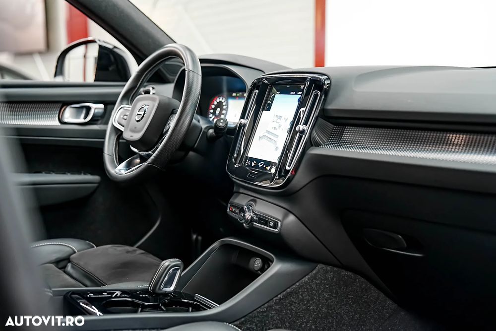 Volvo XC 40 T5 Recharge DKG RDesign Expression - 12