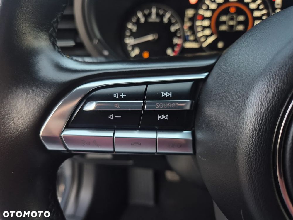Mazda 3 e-SKYACTIV-G 122 M HYBRID EXCLUSIVE-LINE - 27