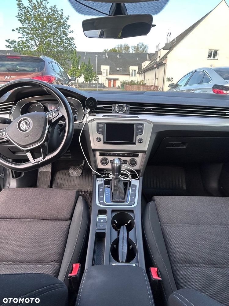 Volkswagen Passat 2.0 TDI BMT Highline DSG - 2