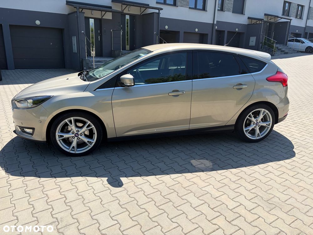 Ford Focus - 13