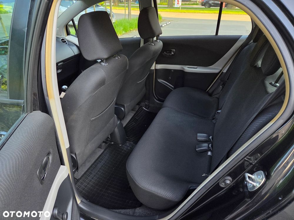 Toyota Yaris - 6