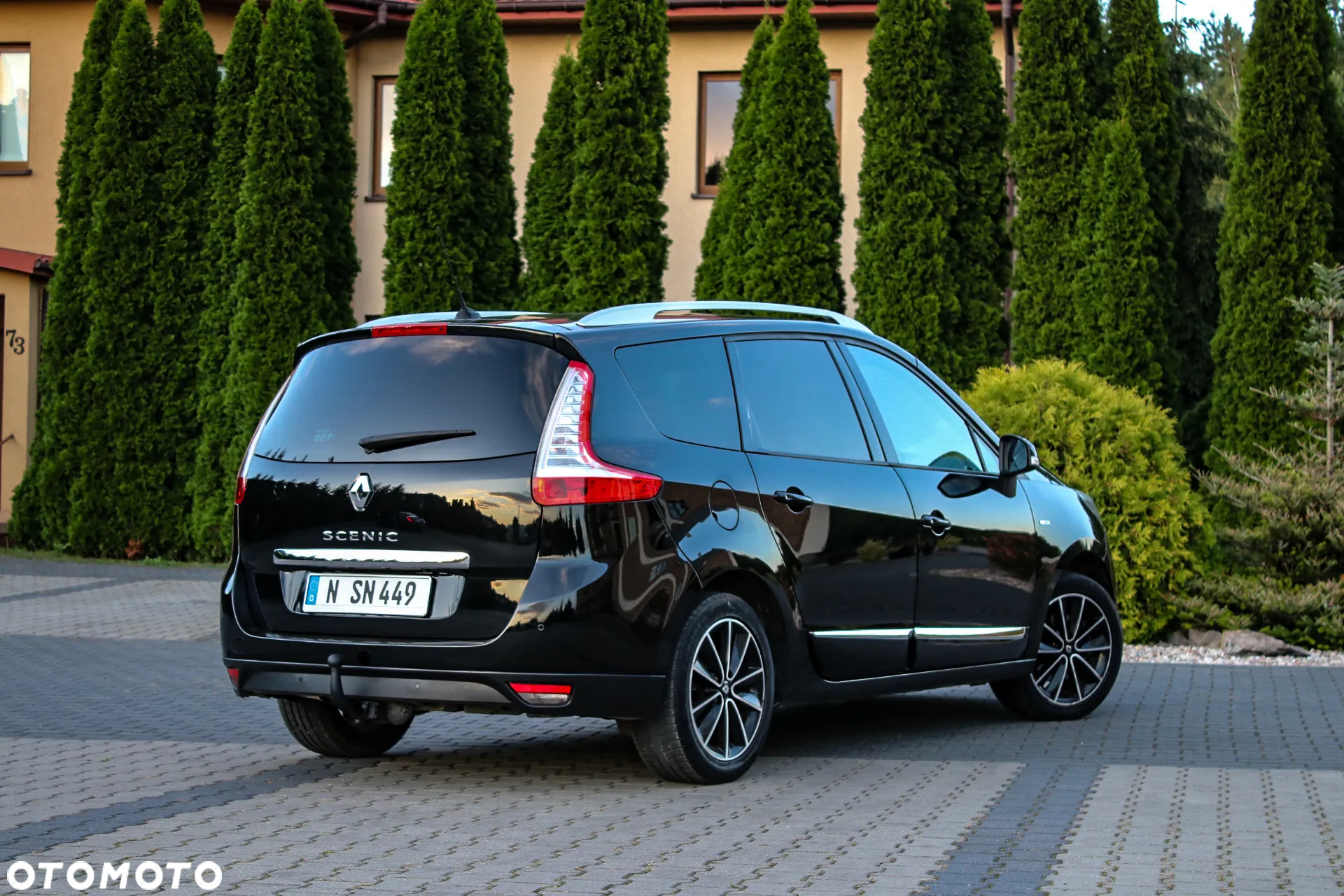 Renault Grand Scenic ENERGY TCe 115 Bose Edition - 13