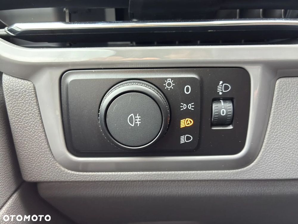 Volkswagen Caravelle 2.0 TDI L2 Life - 36