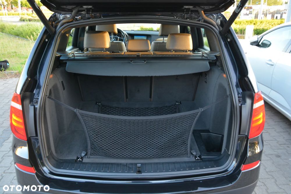 BMW X3 xDrive20d - 33