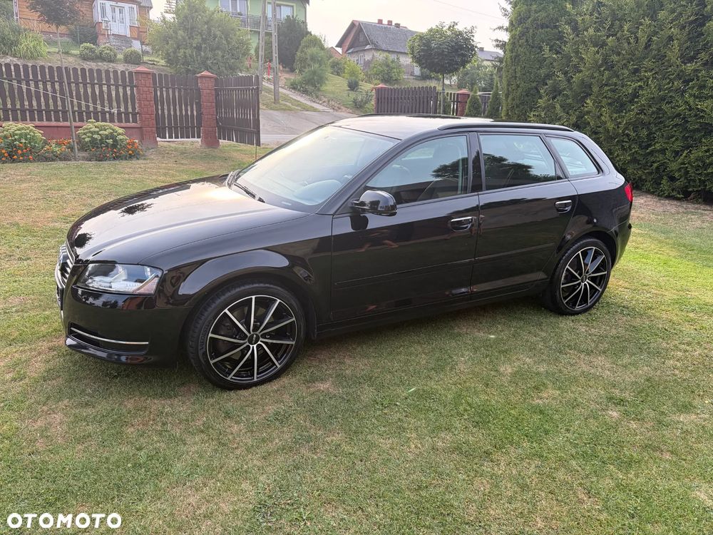 Audi A3 Sportback 2.0 TDI DPF quattro Attraction - 2