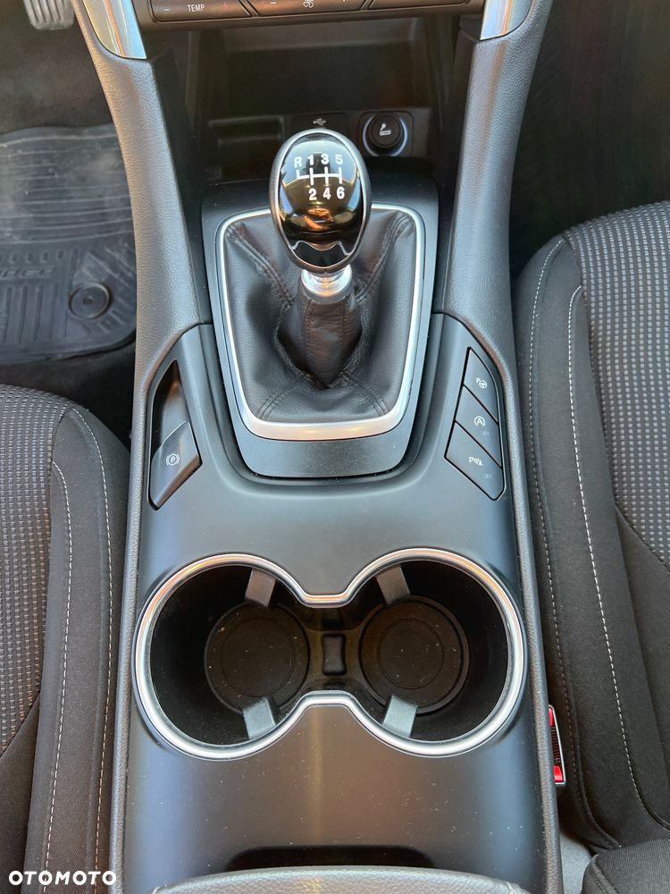 Ford Mondeo - 13