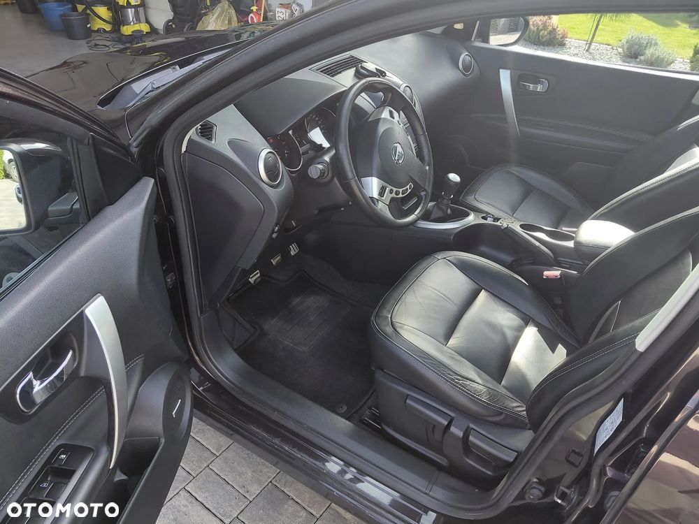 Nissan Qashqai+2 - 16
