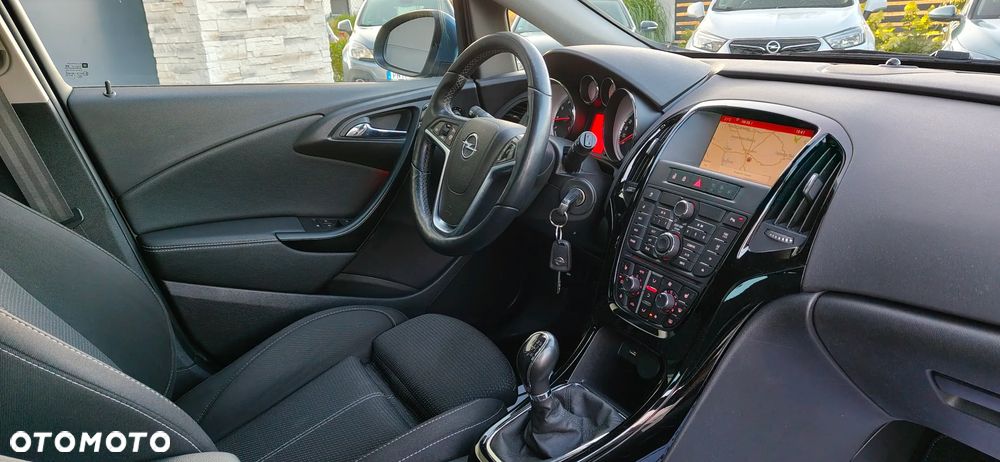 Opel Astra 1.4 Turbo Exklusiv - 27