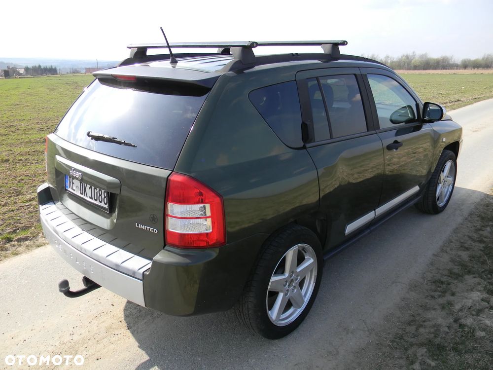 Jeep Compass 2.4I 4x4 Sport - 3