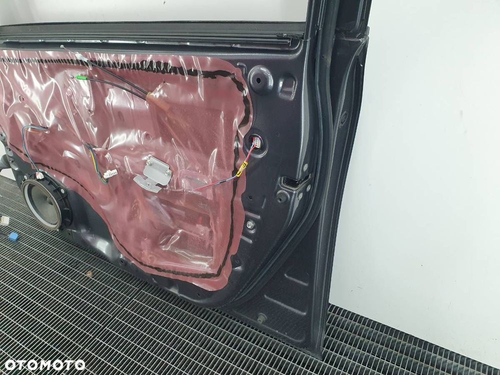 DRZWI PRZÓD PRAWE TOYOTA COROLLA E15 1G3 - 10