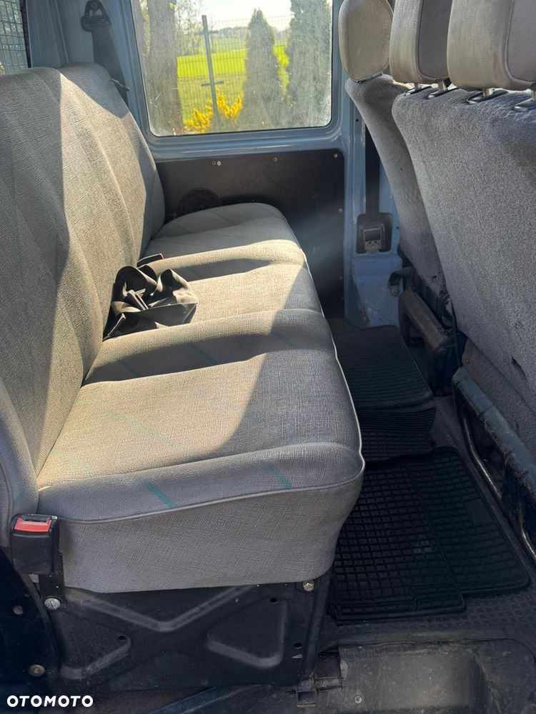 Volkswagen Transporter - 11