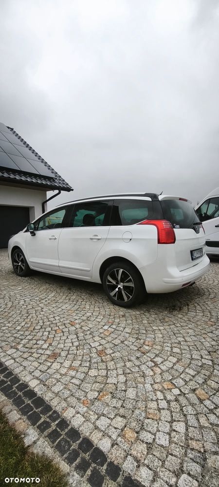 Peugeot 5008 HDI FAP 115 Family - 8
