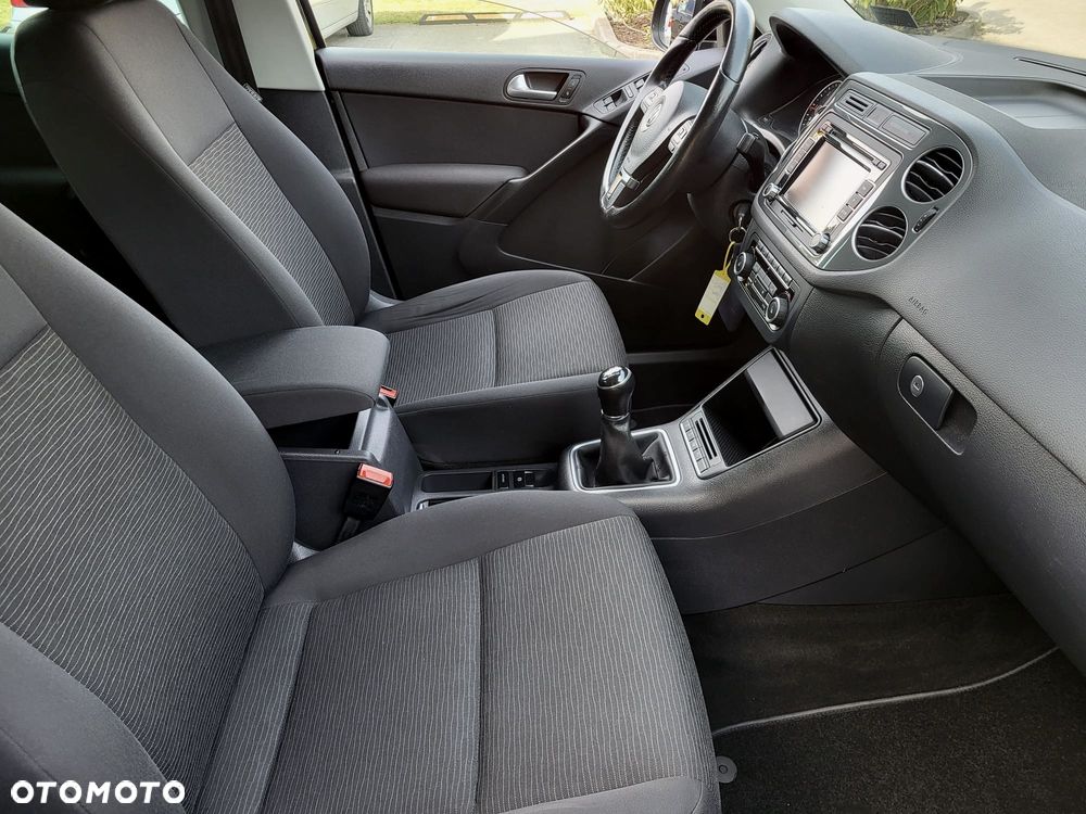 Volkswagen Tiguan 2.0 TDI DPF BlueMotion Technology Exclusive - 17