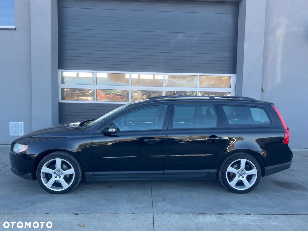 Volvo V70 2.0D Kinetic - 2