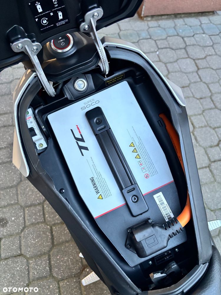 Super Soco TC MAX - 13