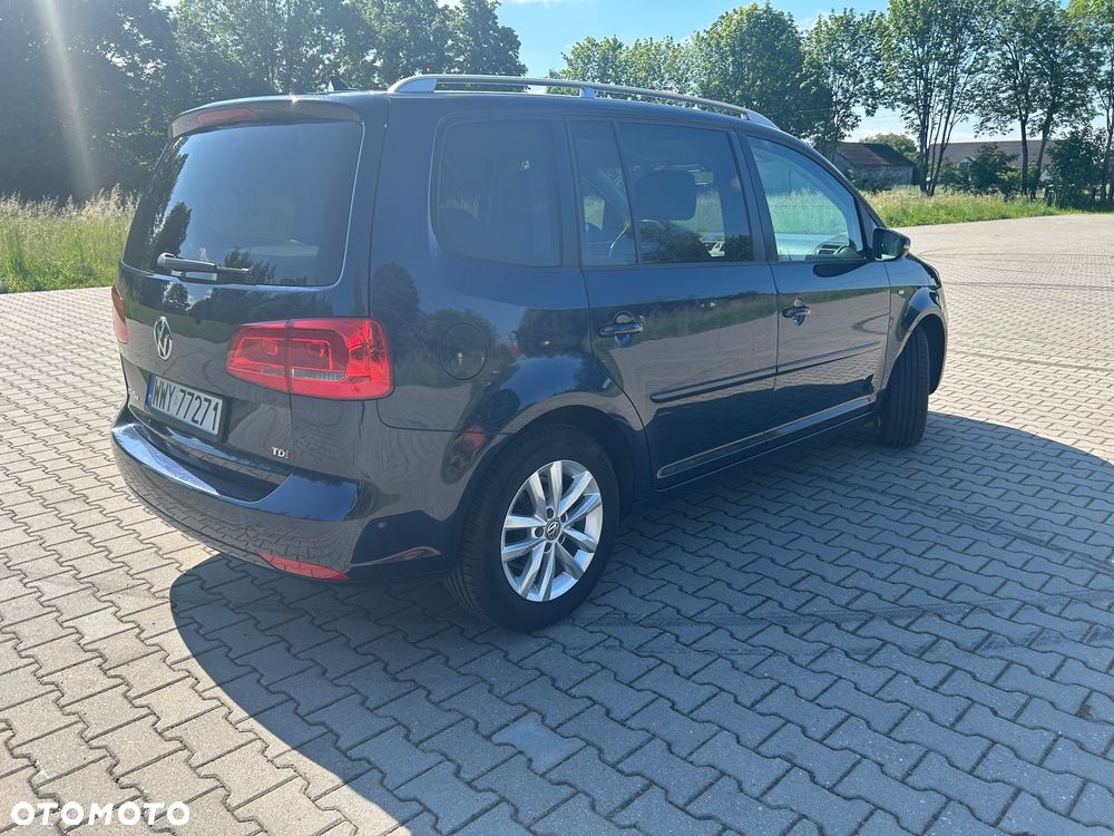Volkswagen Touran 1.6 TDI DPF Comfortline - 4