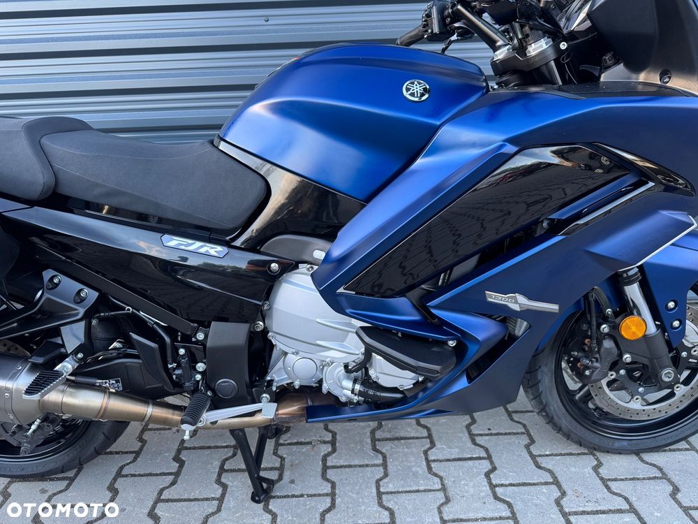 Yamaha FJR - 8