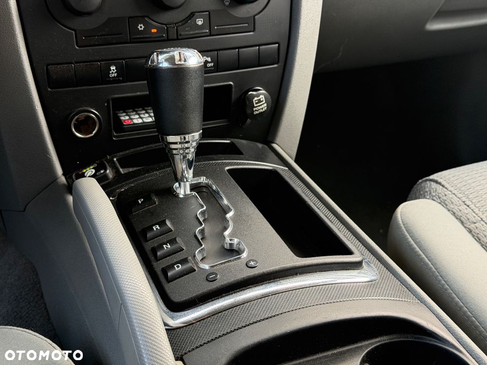 Jeep Commander - 9