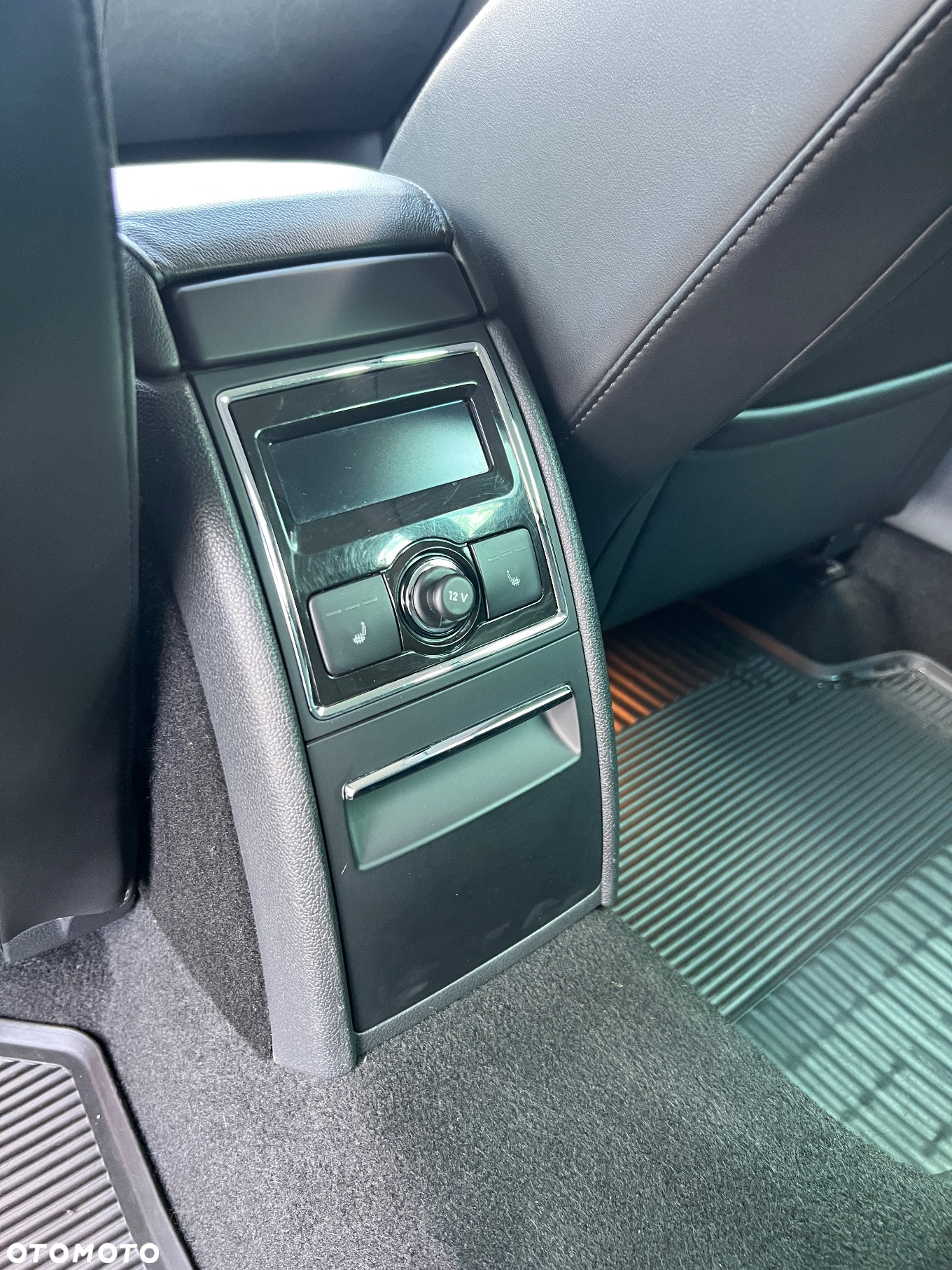 Skoda Superb 2.0 TDI 4x4 DSG Exclusive - 24