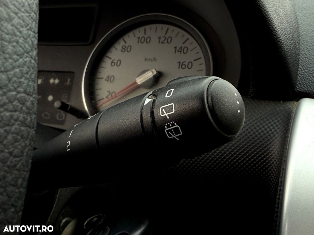 Dacia Logan 1.6 16V Laureate - 28